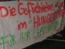 Die Geflüchteten sind im Hungerstreik - Demonstration zur Freilassung der Gefangenen, Wien, 17. Jänner 2013