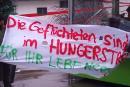 Die Geflüchteten sind im Hungerstreik - Kundgebung am Yppenplatz, 5. Jänner 2013.