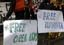 Free Open Arms - Free Iuventa - Protest gegen die Behinderung der Seenotrettung in Italien